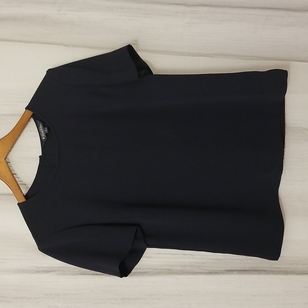 Navy blue Brooks Brothers short sleeve 3 button back blouse